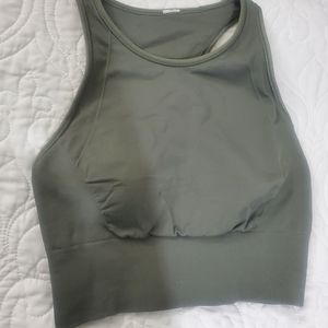 Lululemon ebb to train size 6 in gray sage